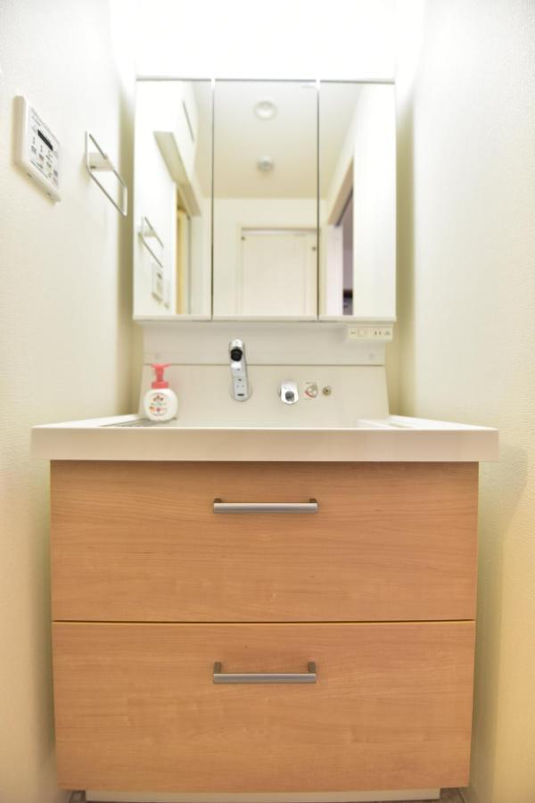 モノトーン難波 Apartment Osaka Ngoại thất bức ảnh